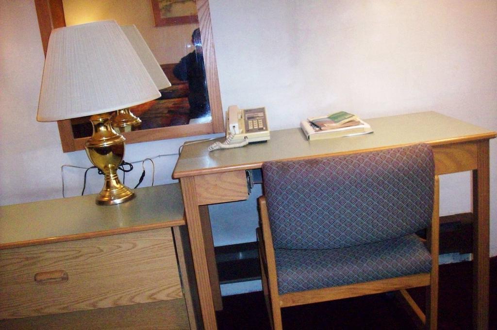 Hilander Motel Mountain Home Room photo